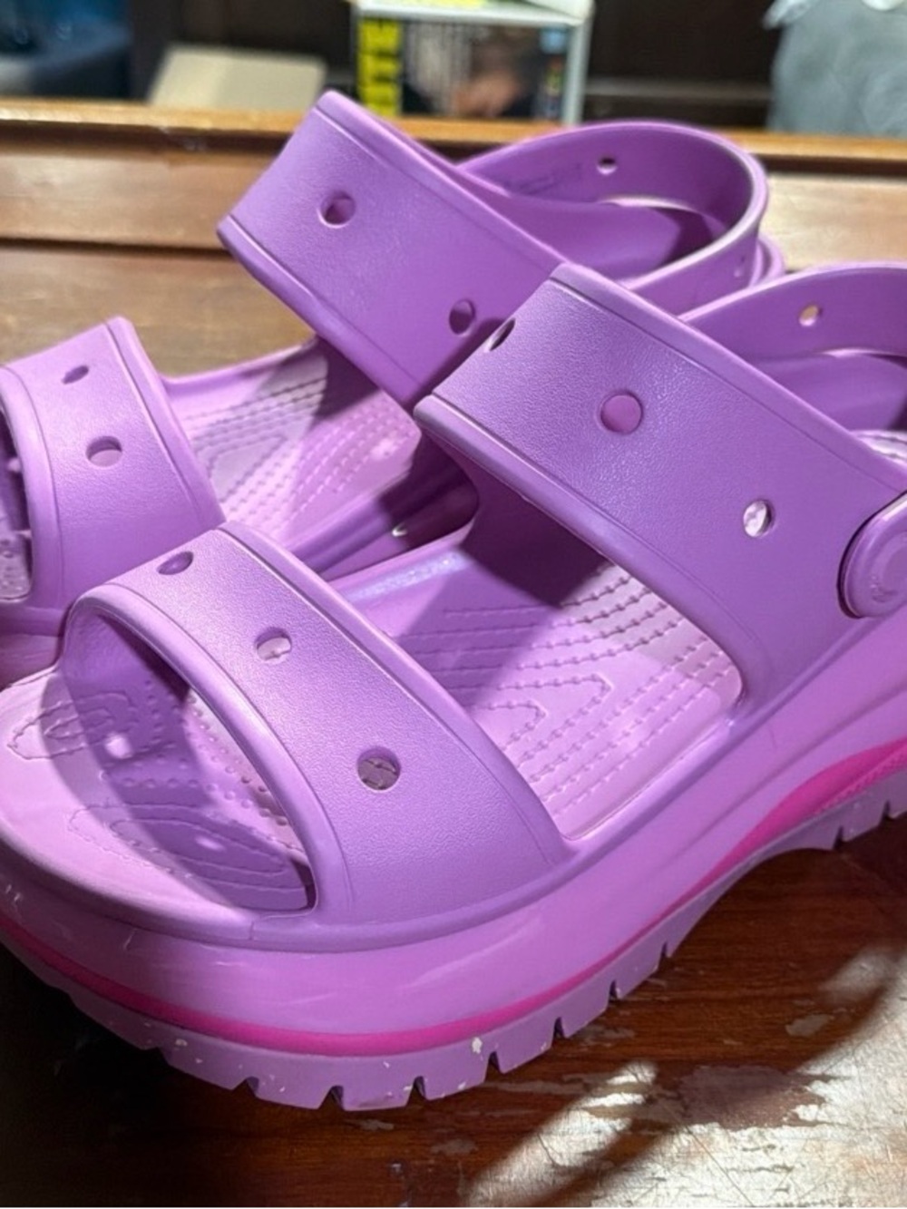 Crocs Mega Crush Sandal Chunky Wedge Sandals Purple Pink Women’s 10 Men’s 8